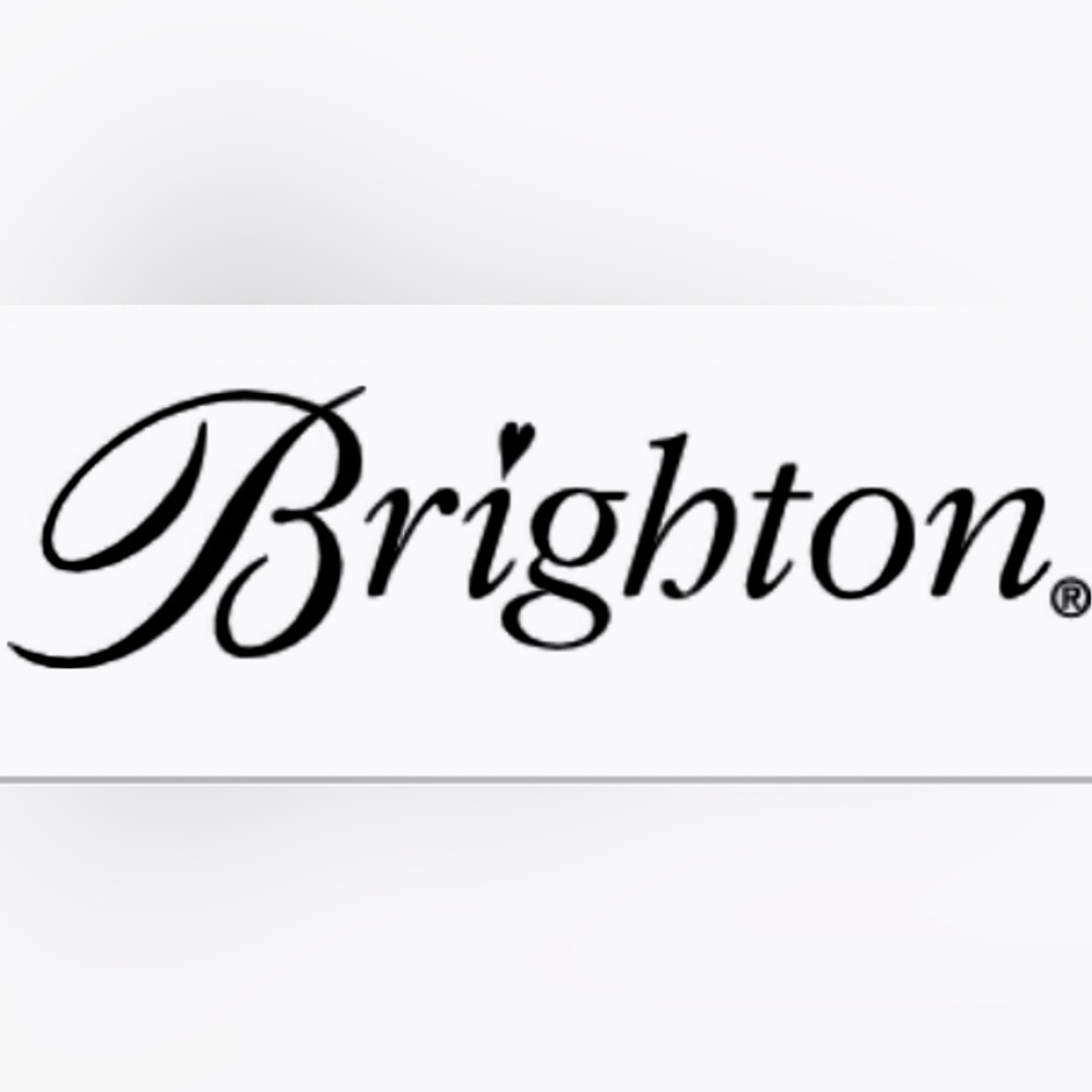 Diverse Brighton jewelry. Necklaces, bracelets and earrings are available.